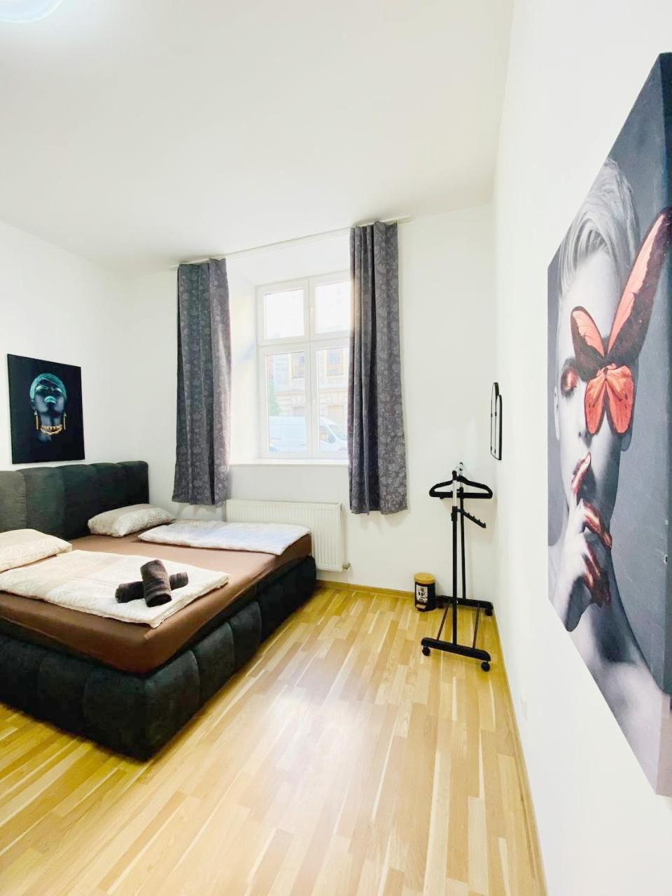 Family Studio- 7 Minutes To Schoenbrunn Palace *